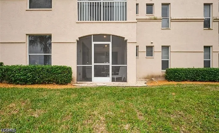 3 bed, 2.0 bath, 1331 sqft, $2,500 — Photo 2