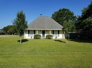 13913 Oak Tree Dr, Baton Rouge, LA 70818