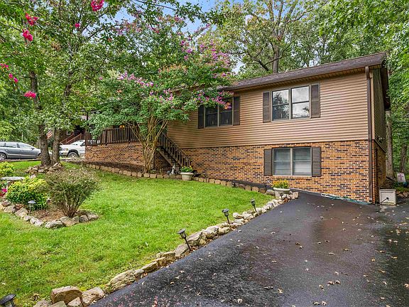 2nd image of 2368 Mountain Dr