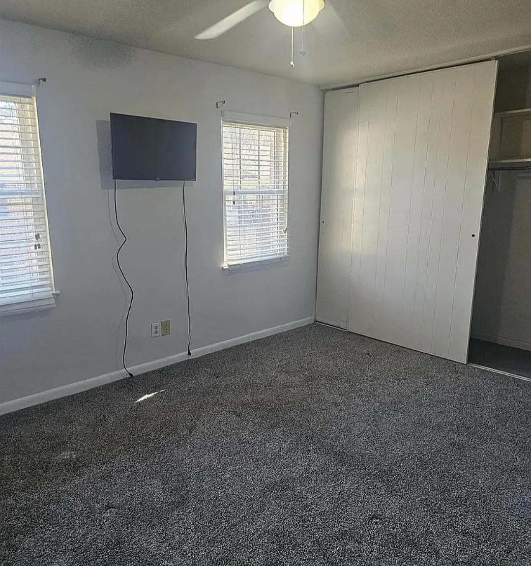 2 bed, 1.5 bath, 1100 sqft, $1,450 — Photo 3