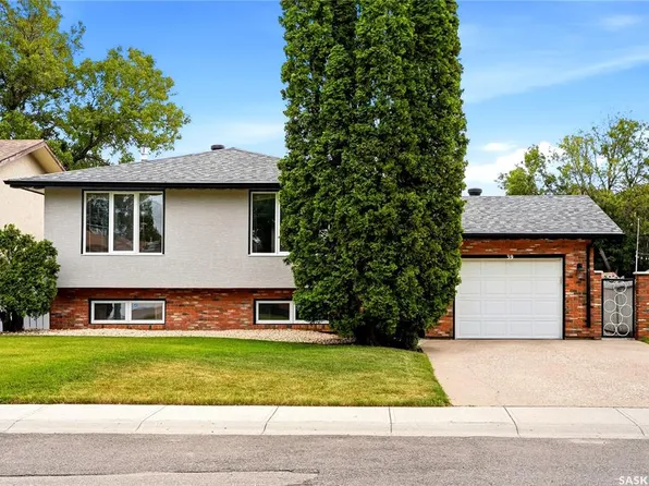 39 Hayes CRESCENT, Regina, SK S4X 1B1
