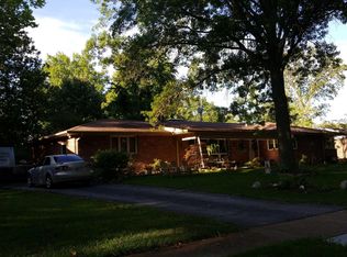 1427 Lindgate Dr, Saint Louis, MO