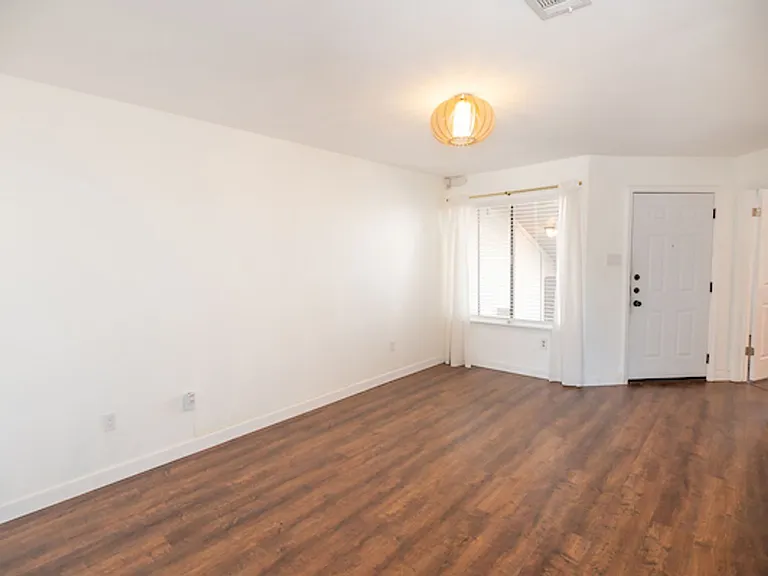 1740 Timber Ridge Rd #128 — Photo 9