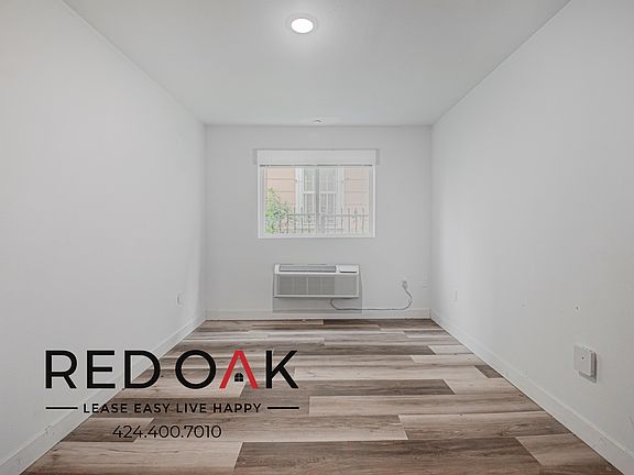 2nd image of 2837 San Marino St #204