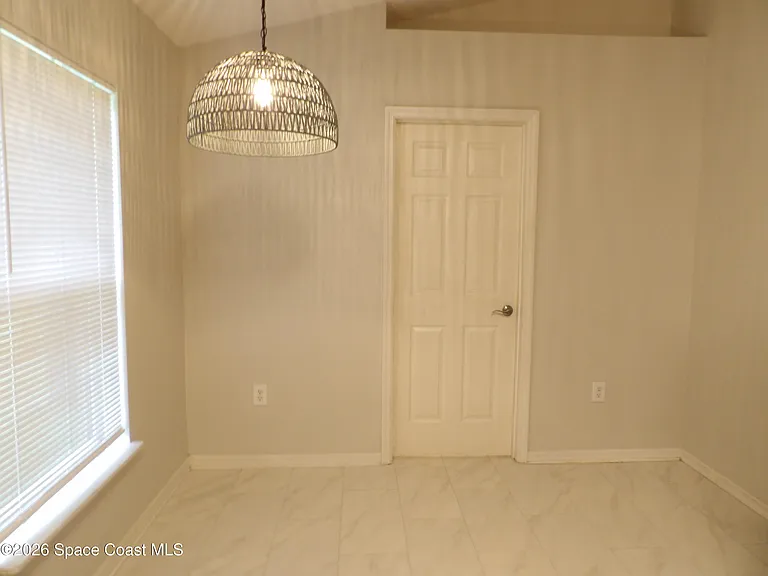 410 Birch Ave SW — Photo 11