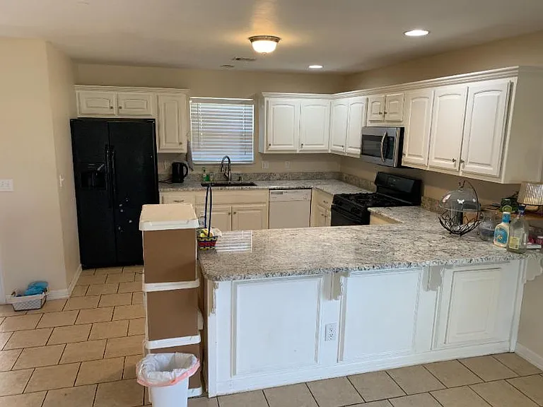 1217 E Emma Ln — Photo 5