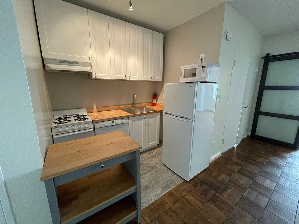 1727 Massachusetts Ave NW #714