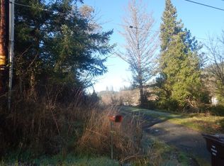 220 Byron St, Canyonville, OR 97417
