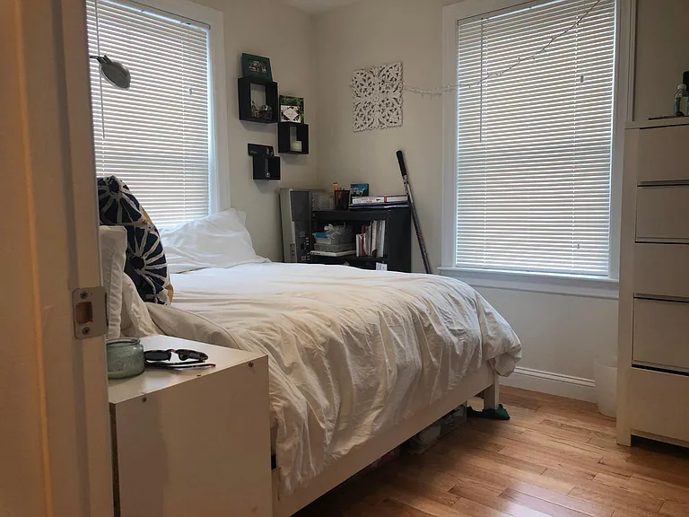 144 Bunker Hill St #2-3 — Photo 2