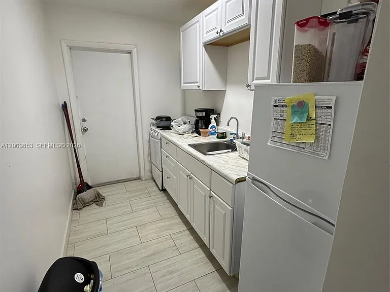 1115 S Federal Hwy #3 — Photo 4