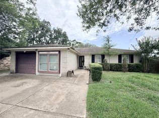 1322 Saddle Rock Dr, Houston, TX 77088
