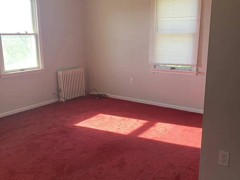 52 North St — Photo 16