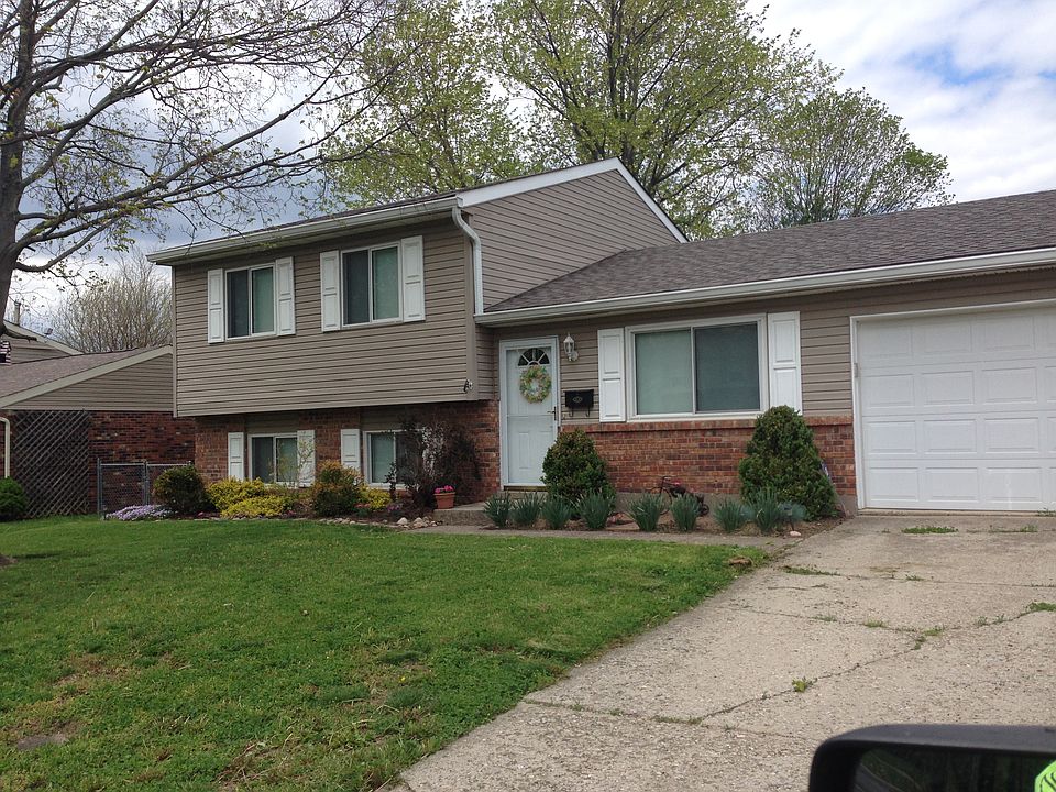 1st image of 163 Etta Ave