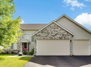2069 Staghorn Dr, Shakopee, MN 55379