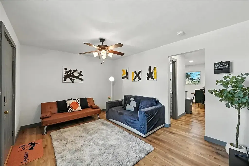 Charming 2BR Single-Family Home in Arlington with Comfort & Space — Photo 1
