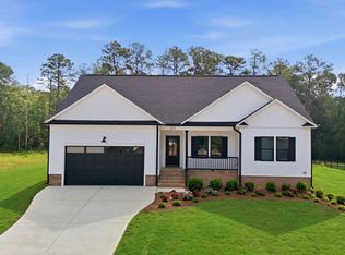 525 Barnes Landing Dr, Four Oaks, NC 27524