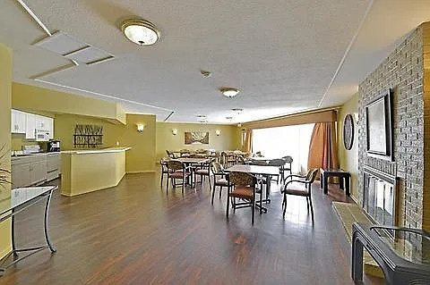 10511 Cedar Lake Rd #211 — Photo 23
