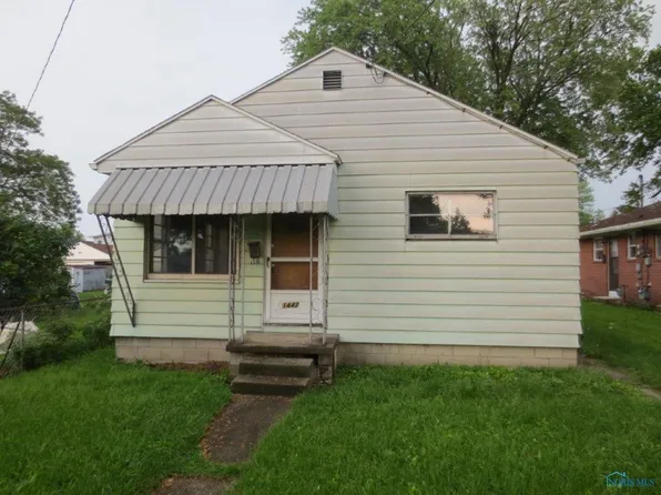 1447 Lebanon St, Toledo, OH 43605