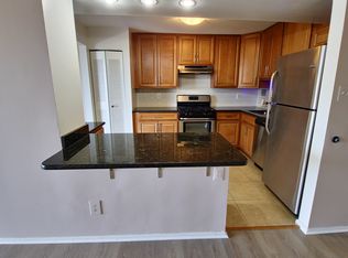 118 Monroe St APT 503, Rockville, MD 20850