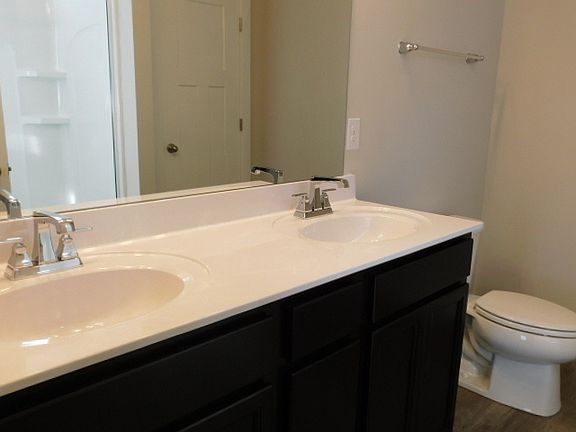 5th image of 104 Foxbank Cir Lot 143