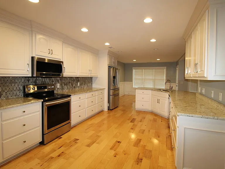 2930 S Wise Dr — Photo 3