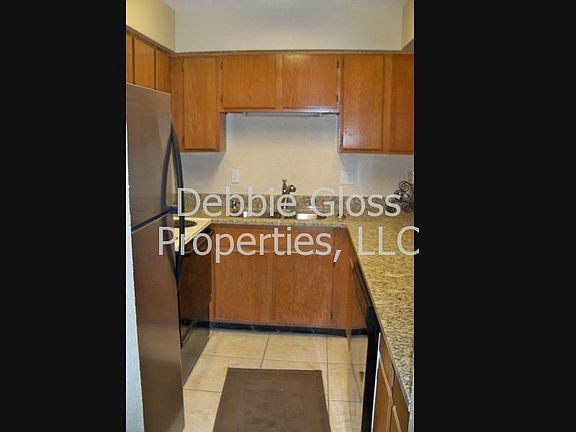 4th image of 608 Casa Park Ct #K
