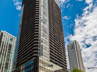 10 E Ontario St APT 3412, Chicago, IL 60611