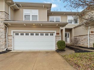 5825 Crescent Ridge Dr, Seven Hills, OH 44131