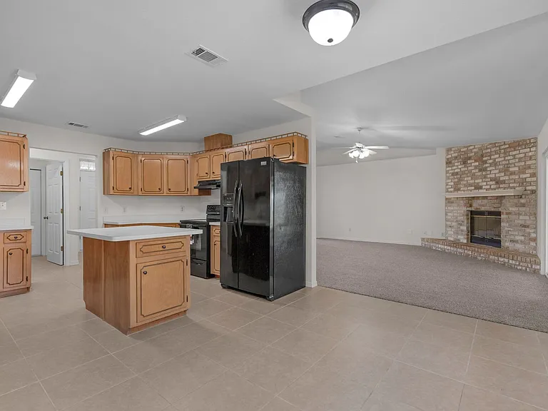 9568 Brentwood Blvd — Photo 17