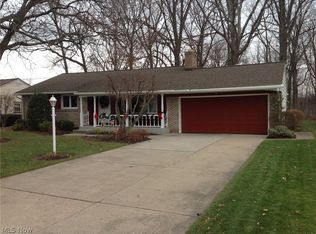915 Collins Ave, Youngstown, OH