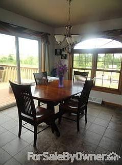 4th image of 226985 Hilldale Dr