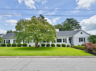 1101 Rhem St, Kinston, NC 28501