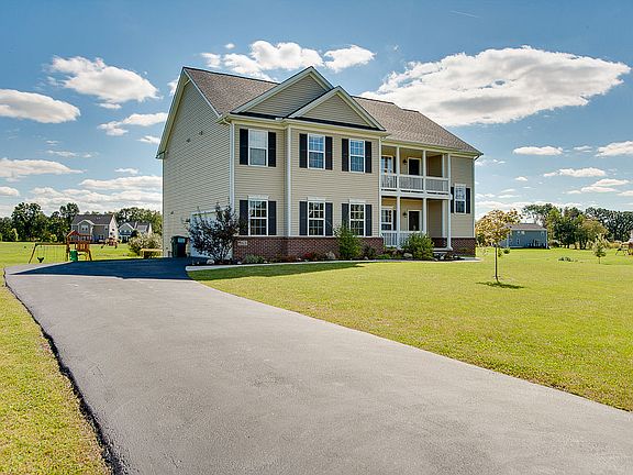 3rd image of 9163 Lotie Ln
