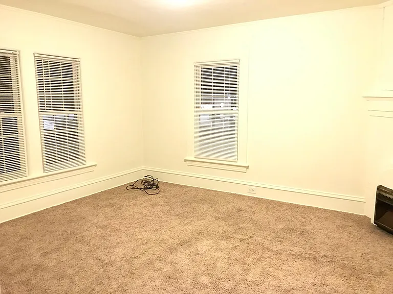 1046 Liberty St #2 — Photo 8