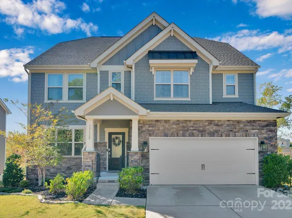 17112 Snug Harbor Rd, Charlotte, NC 28278