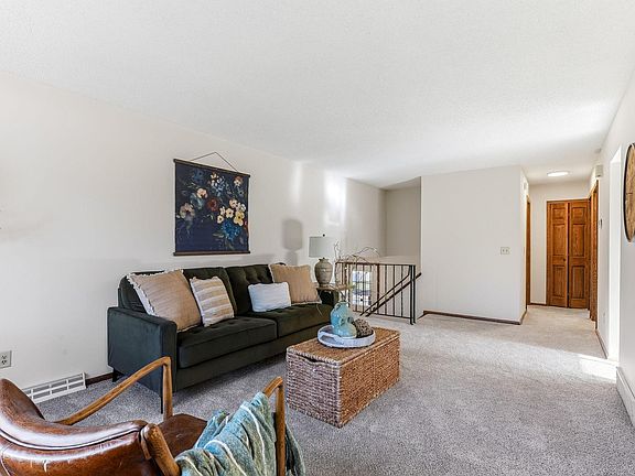 4th image of 709 83rd Ave N