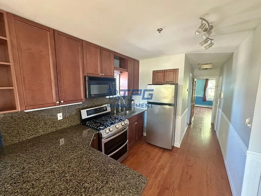 Bright & Modern 1BR | Top-Floor Living in Historic Hamilton Park | Steps to Grove PATH — Photo 2