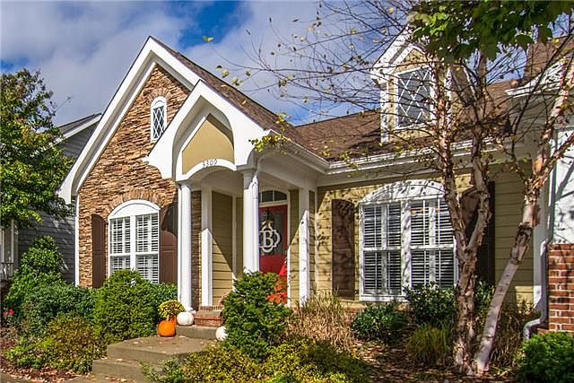 2nd image of 3309 Gloucester Ln