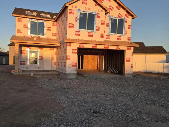 593 Sydney Dr, Ammon, ID 83401