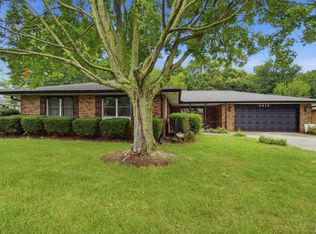4015 N Saymore Ct, Peoria, IL 61615
