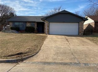 2605 Kings Rd, Moore, OK 73160