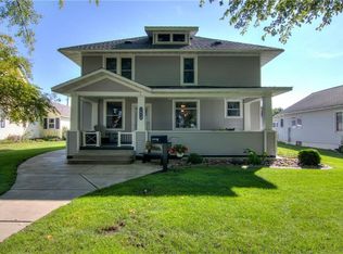 1614 Queen St, Bloomer, WI 54724