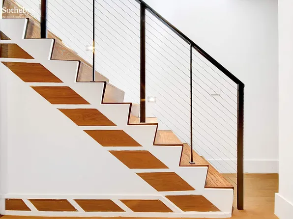 100 Norfolk Street image 10 of 27