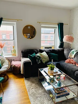 Rented by Bank Neary | media 41