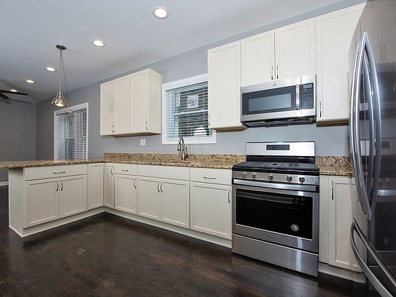 4th image of 5952 W Cortland St