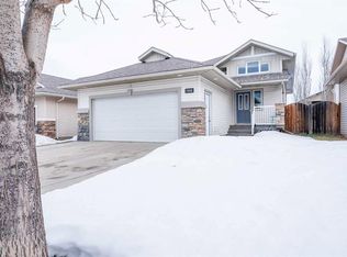 11430 S Pinnacle Dr, Grande Prairie, AB T8W0E6