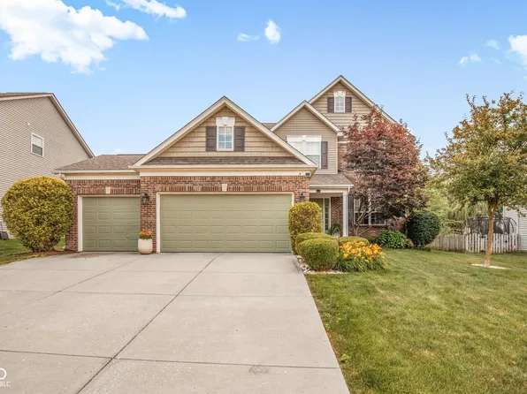 1418 Lavender Ln, Greenwood, IN 46143