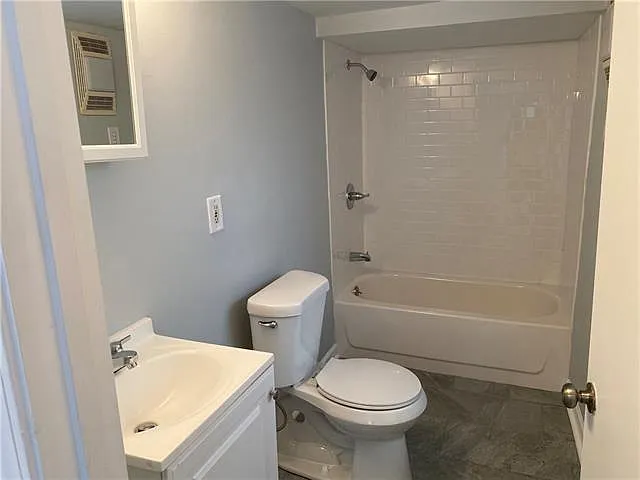 2205 Octavia St — Photo 7