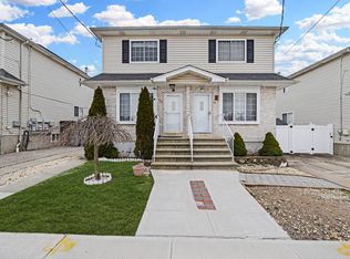 70 Vulcan St, Staten Island, NY 10305