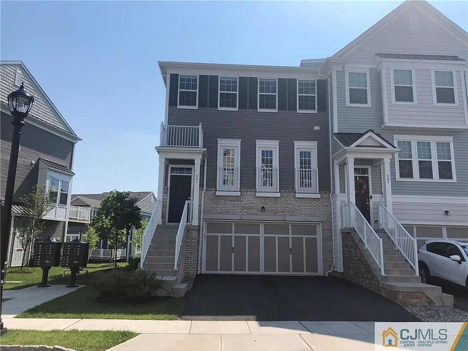 1st image of 601 Mia Dr